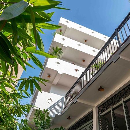 Brixia Cafe & Guest Bed & Breakfast Гале Екстериор снимка