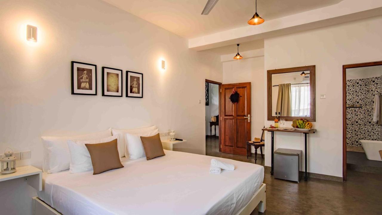 Brixia Cafe & Guest Bed & Breakfast Гале Екстериор снимка