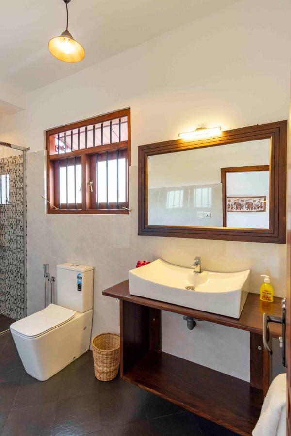 Brixia Cafe & Guest Bed & Breakfast Гале Екстериор снимка