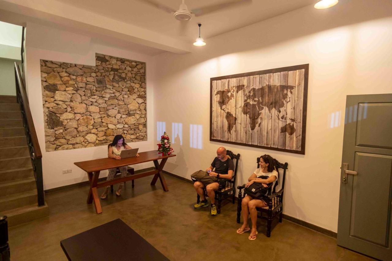 Brixia Cafe & Guest Bed & Breakfast Гале Екстериор снимка