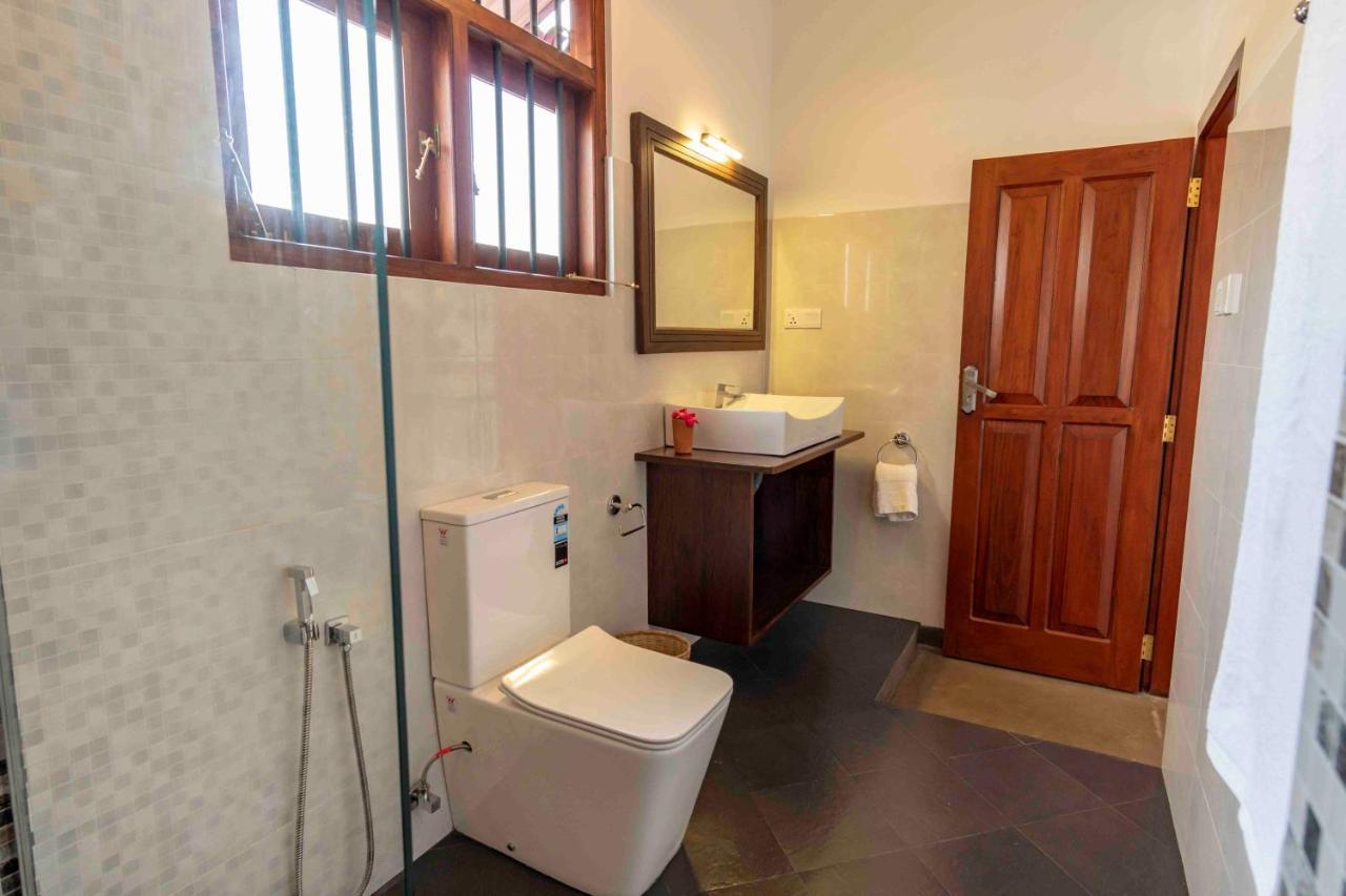 Brixia Cafe & Guest Bed & Breakfast Гале Екстериор снимка